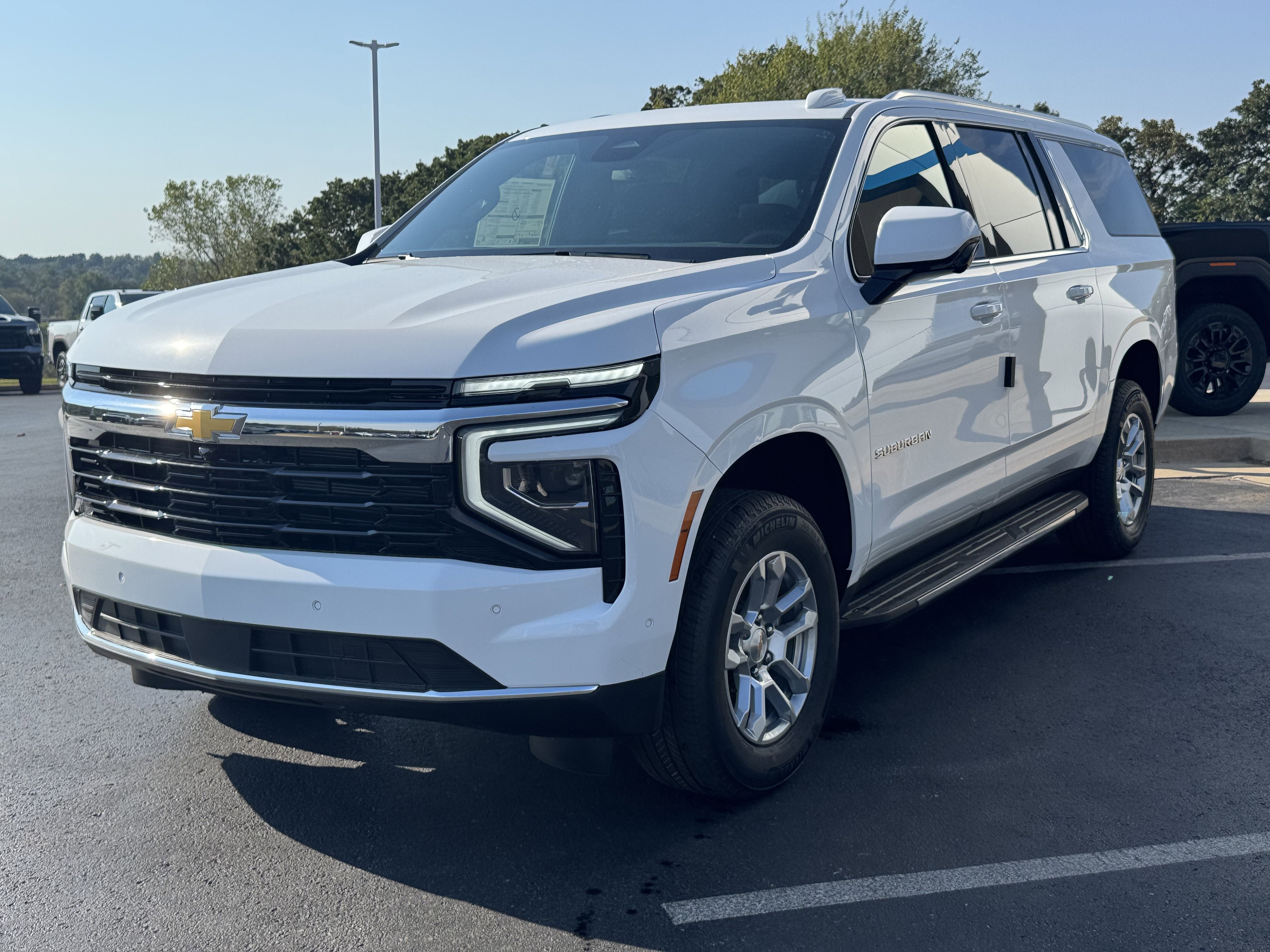 2026 Chevrolet Suburban LS