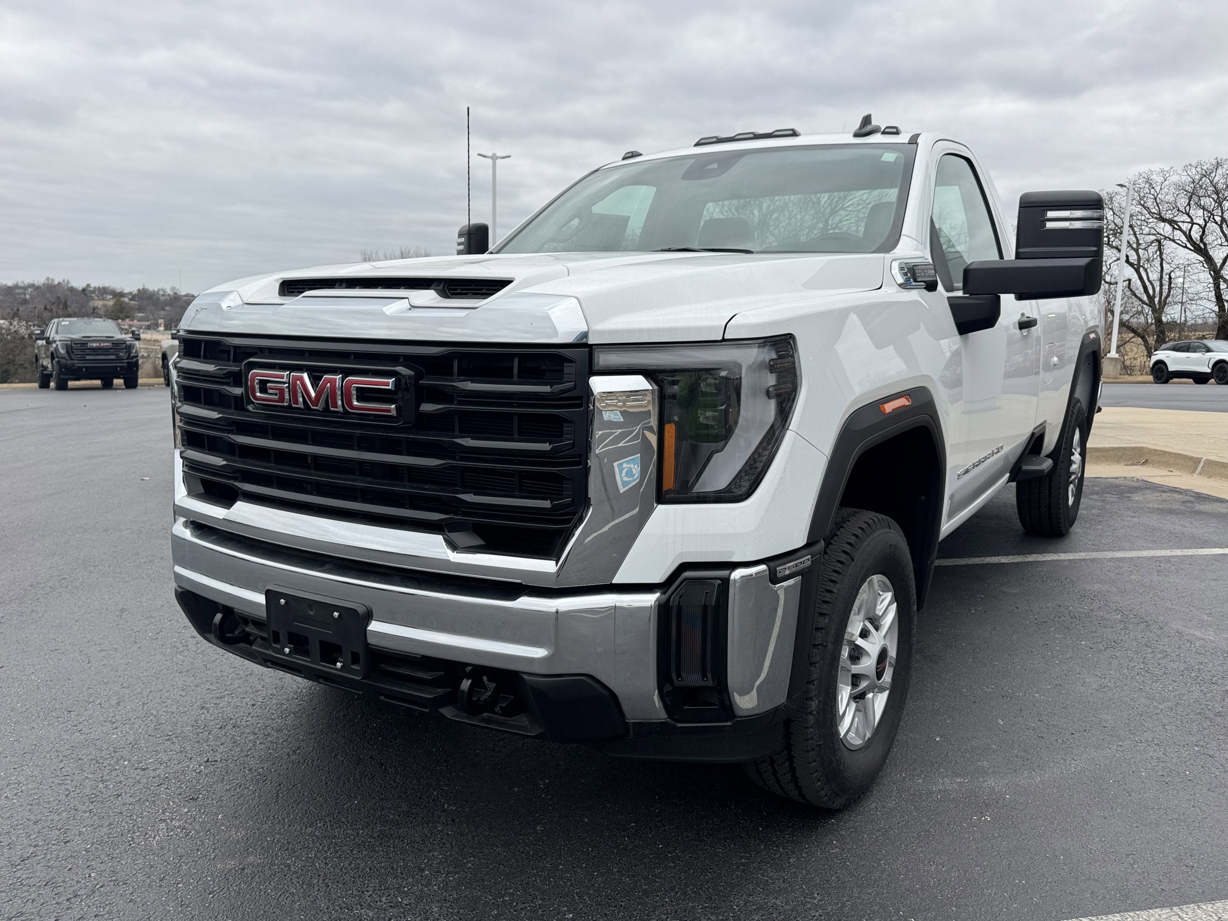 2025 GMC Sierra 2500 HD Pro