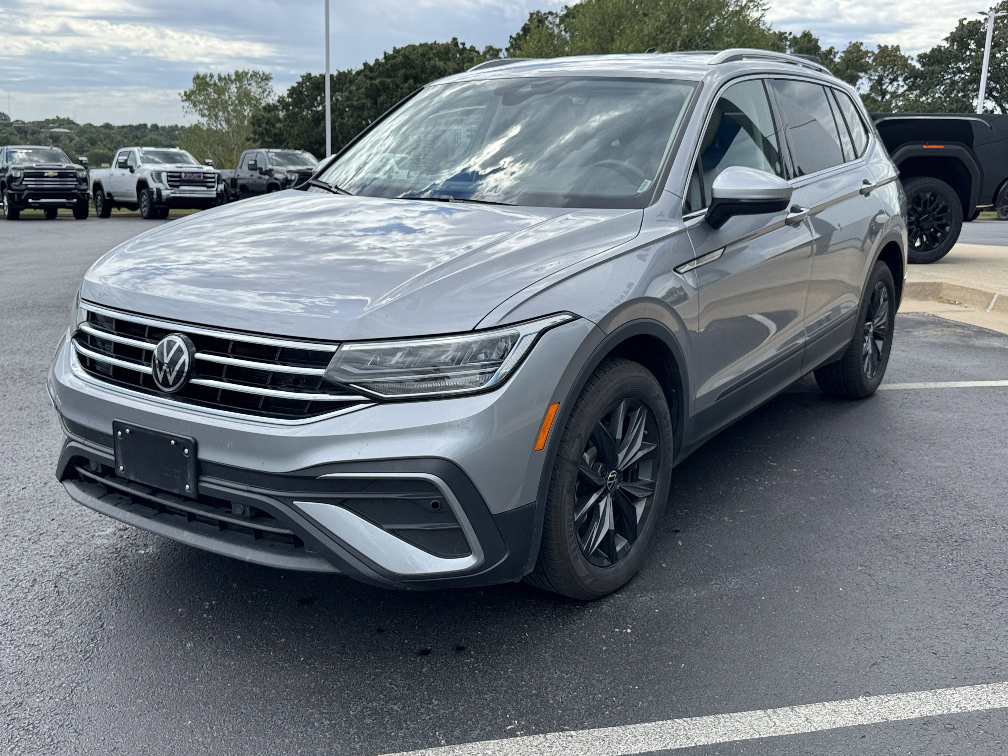 2024 Volkswagen Tiguan SE