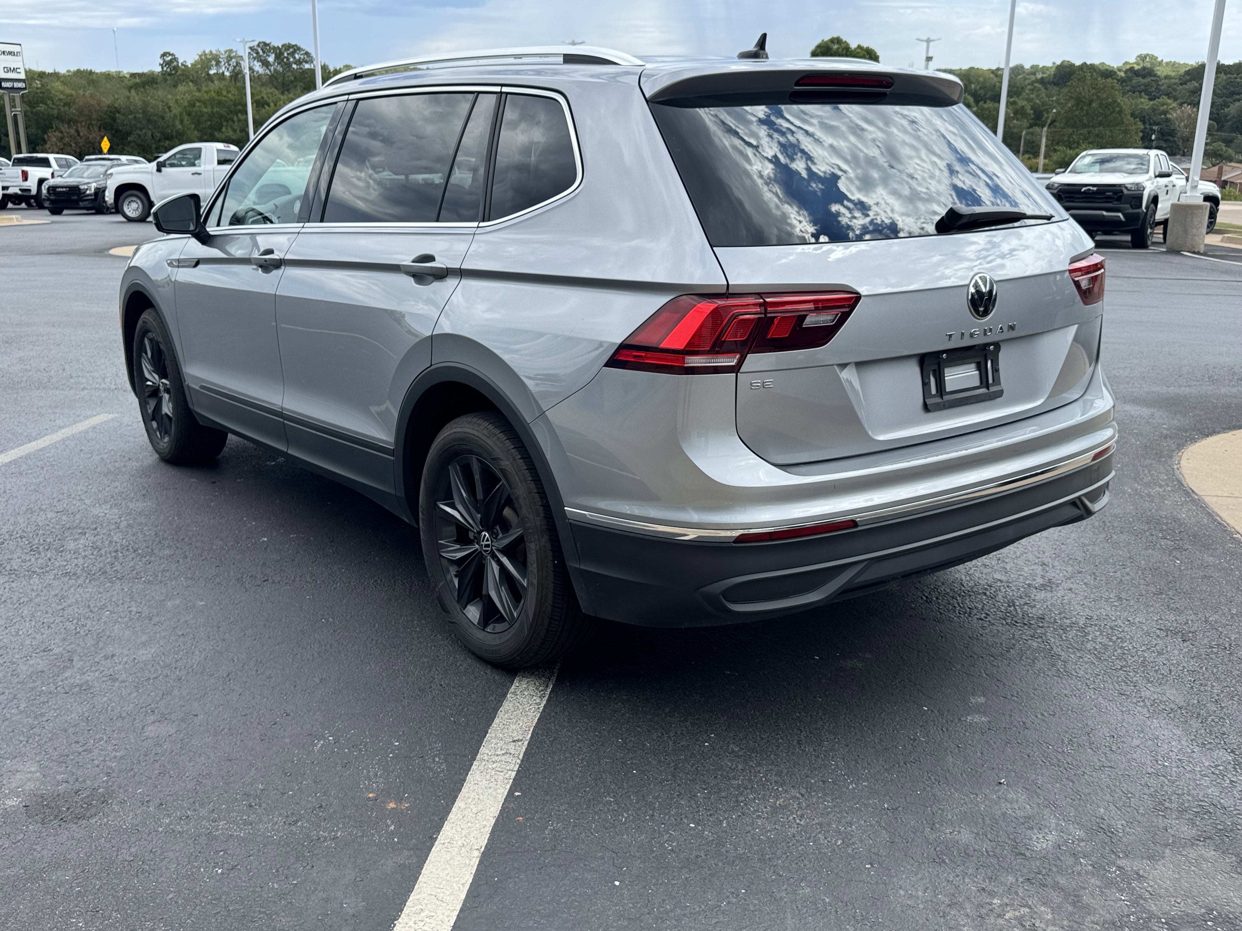 2024 Volkswagen Tiguan SE