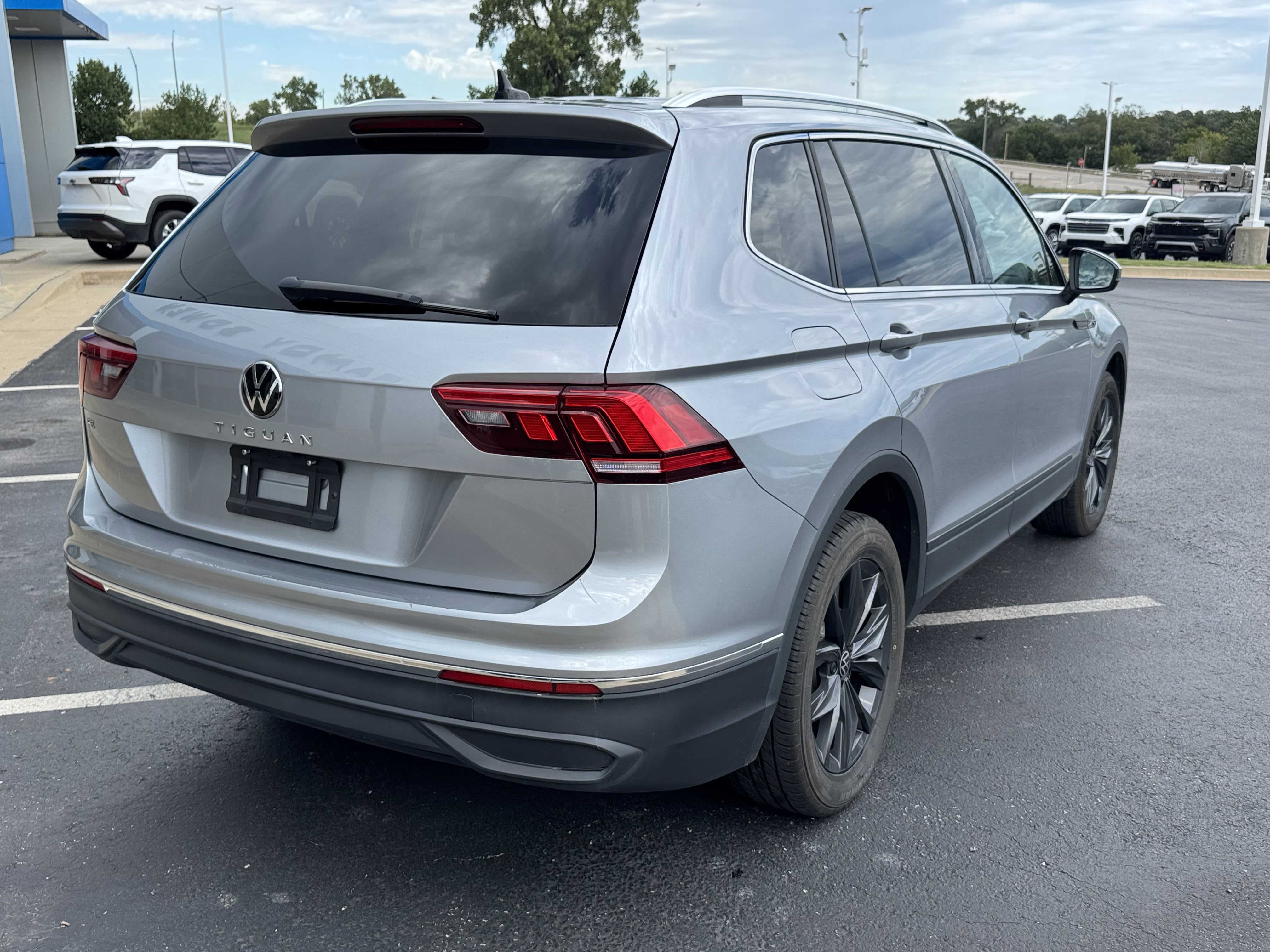 2024 Volkswagen Tiguan SE
