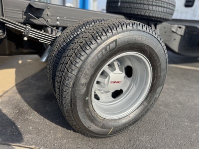 2026 GMC Sierra 3500 HD Chassis Cab Pro