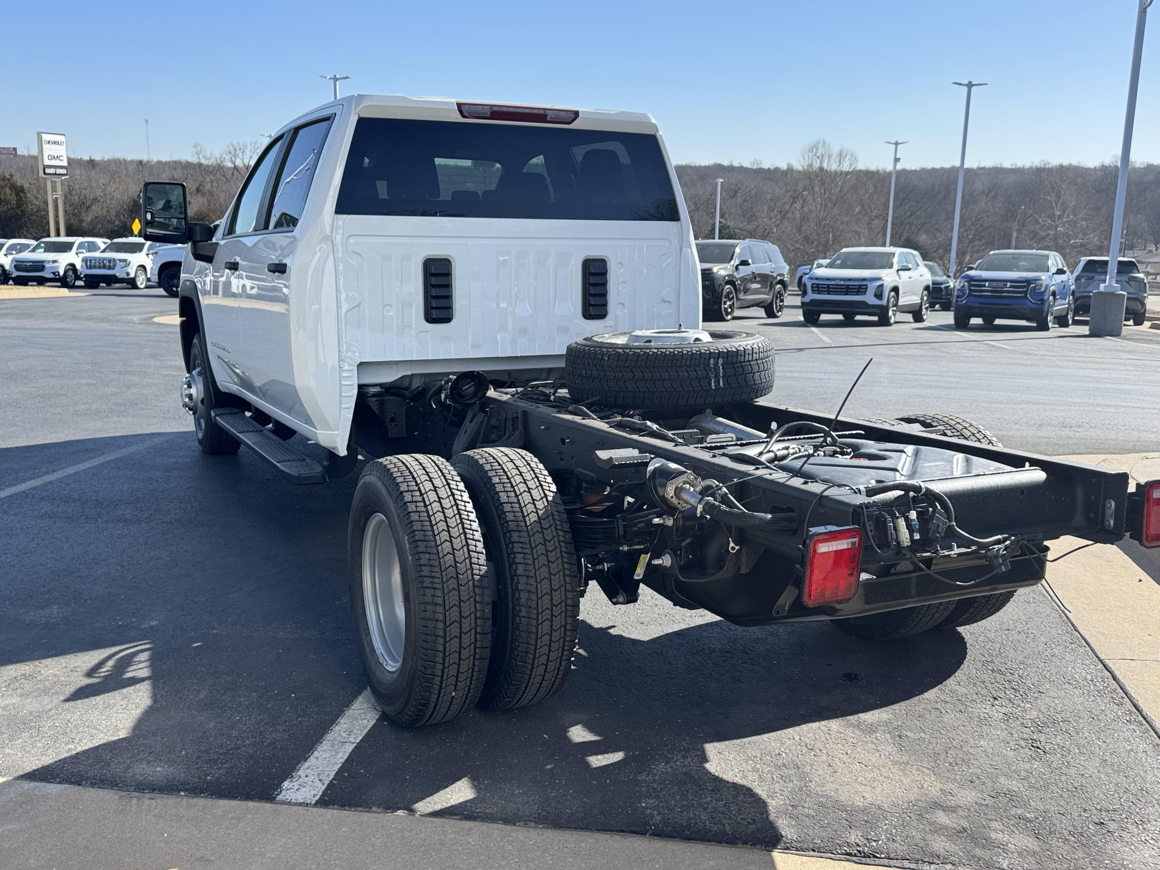 2026 GMC Sierra 3500 HD Chassis Cab Pro