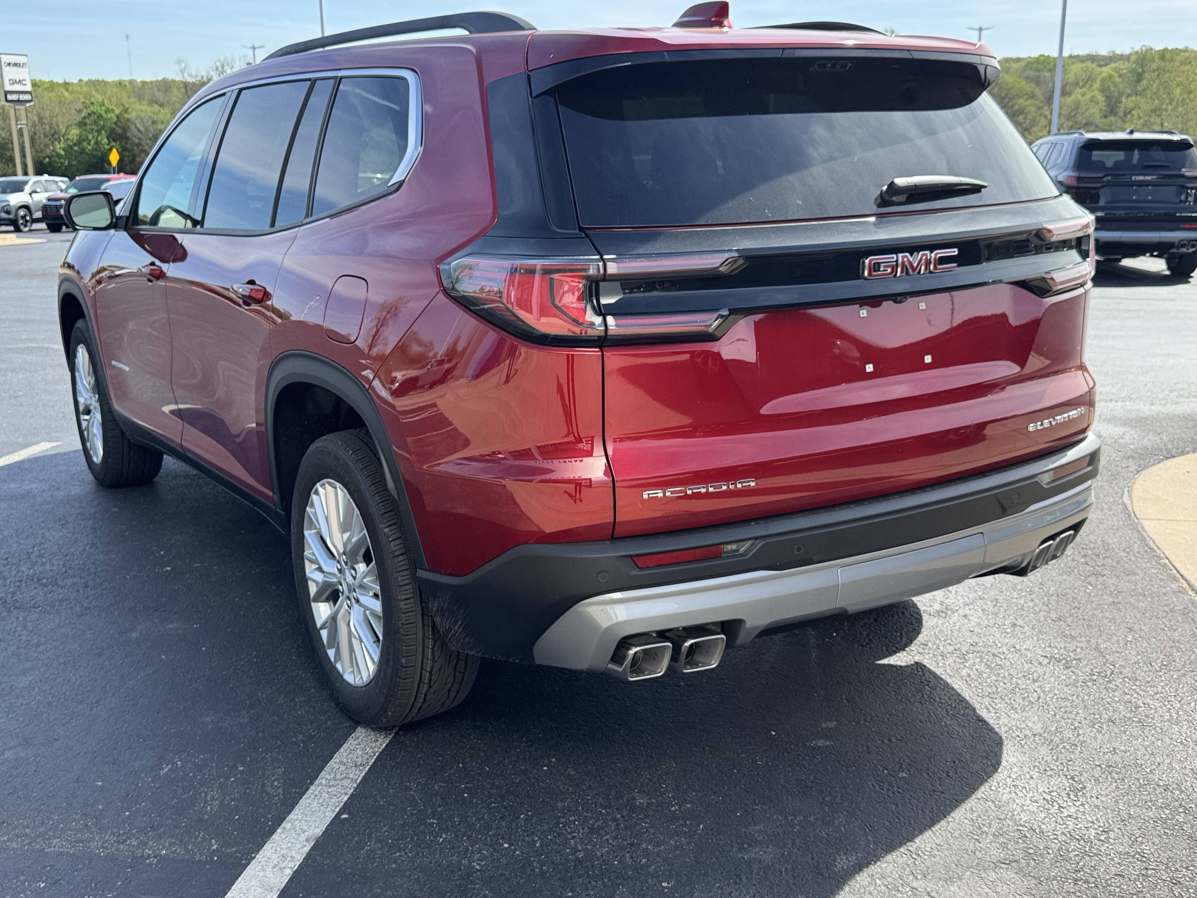 2026 GMC Acadia Elevation
