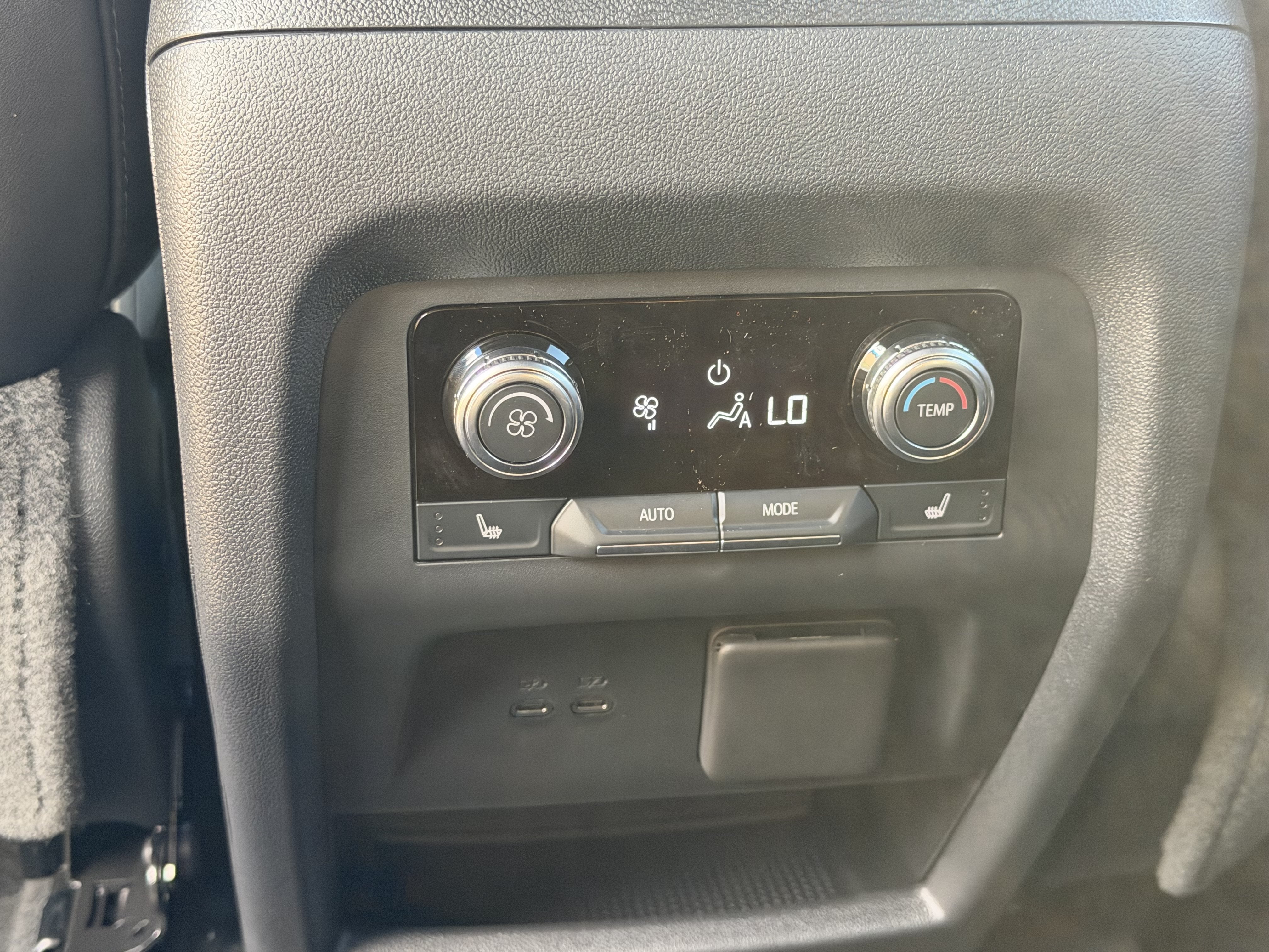 2027 GMC Acadia Denali Ultimate