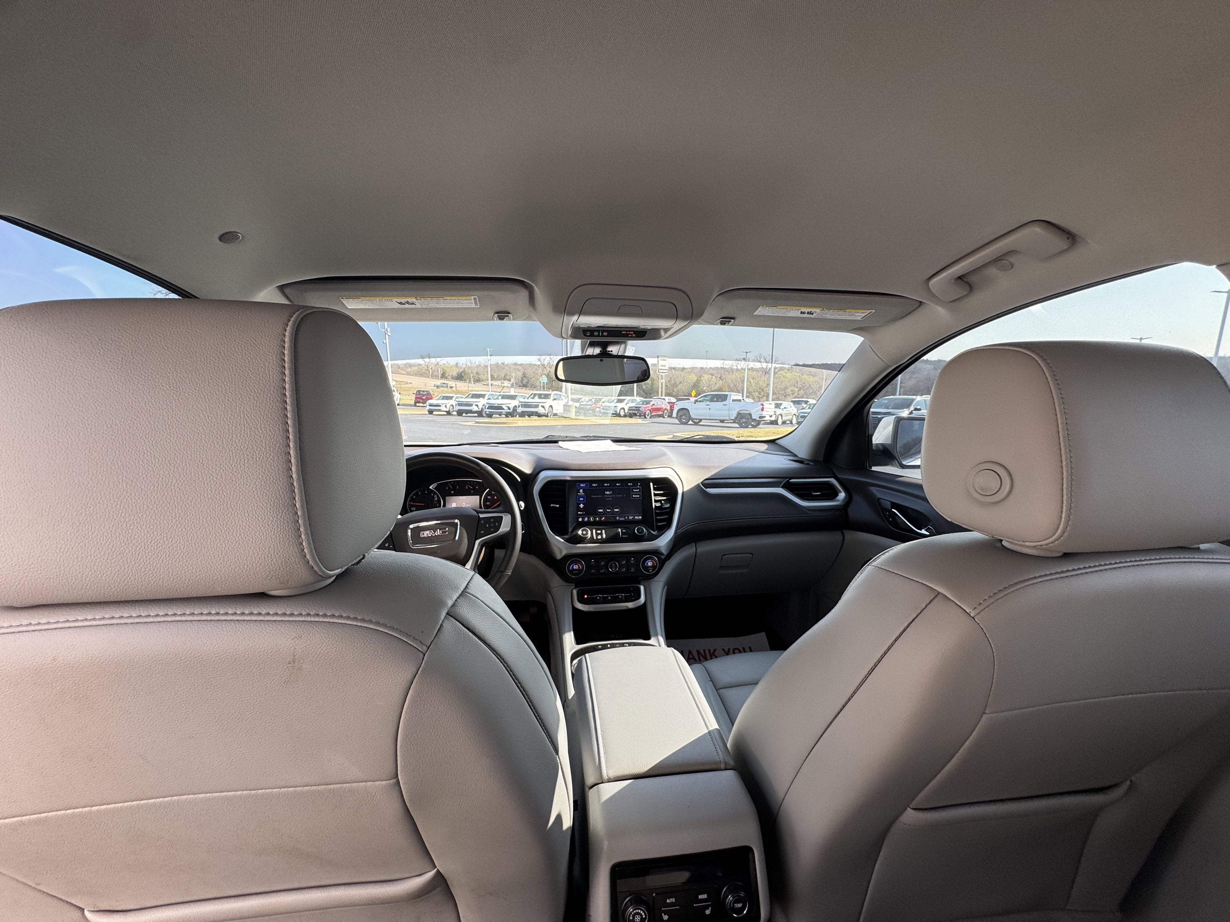 2023 GMC Acadia SLT