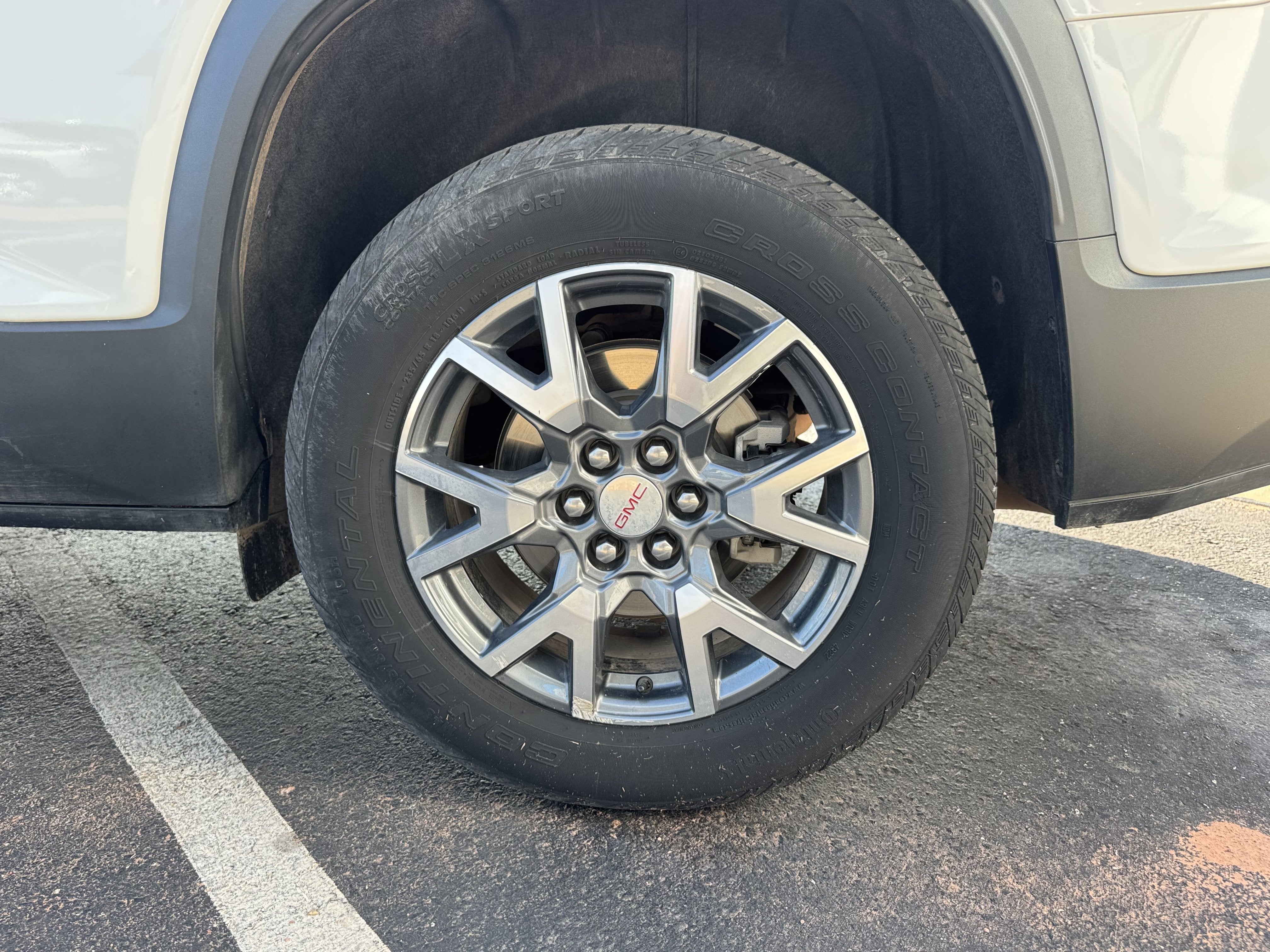 2023 GMC Acadia SLT