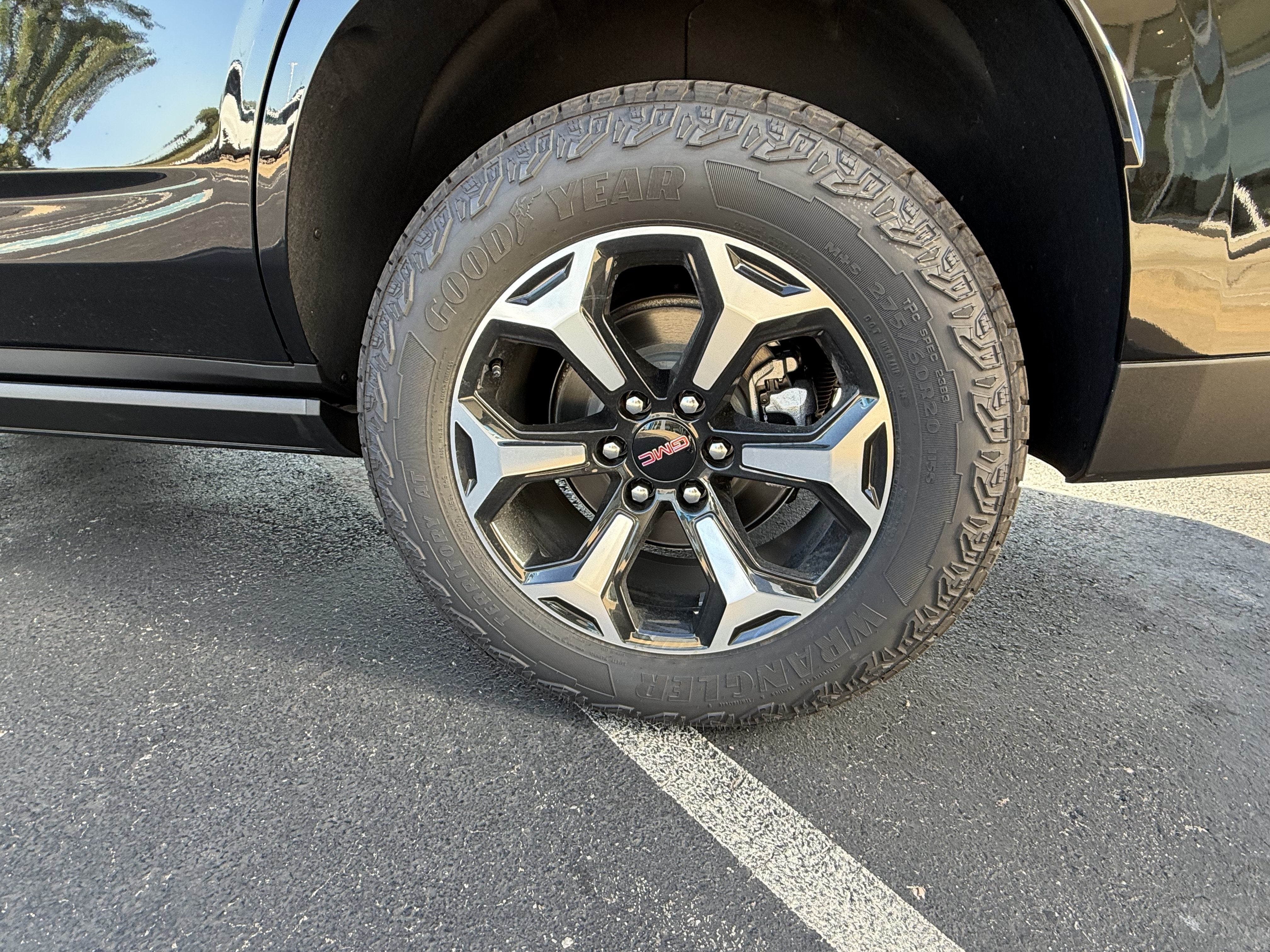 2027 GMC Yukon AT4