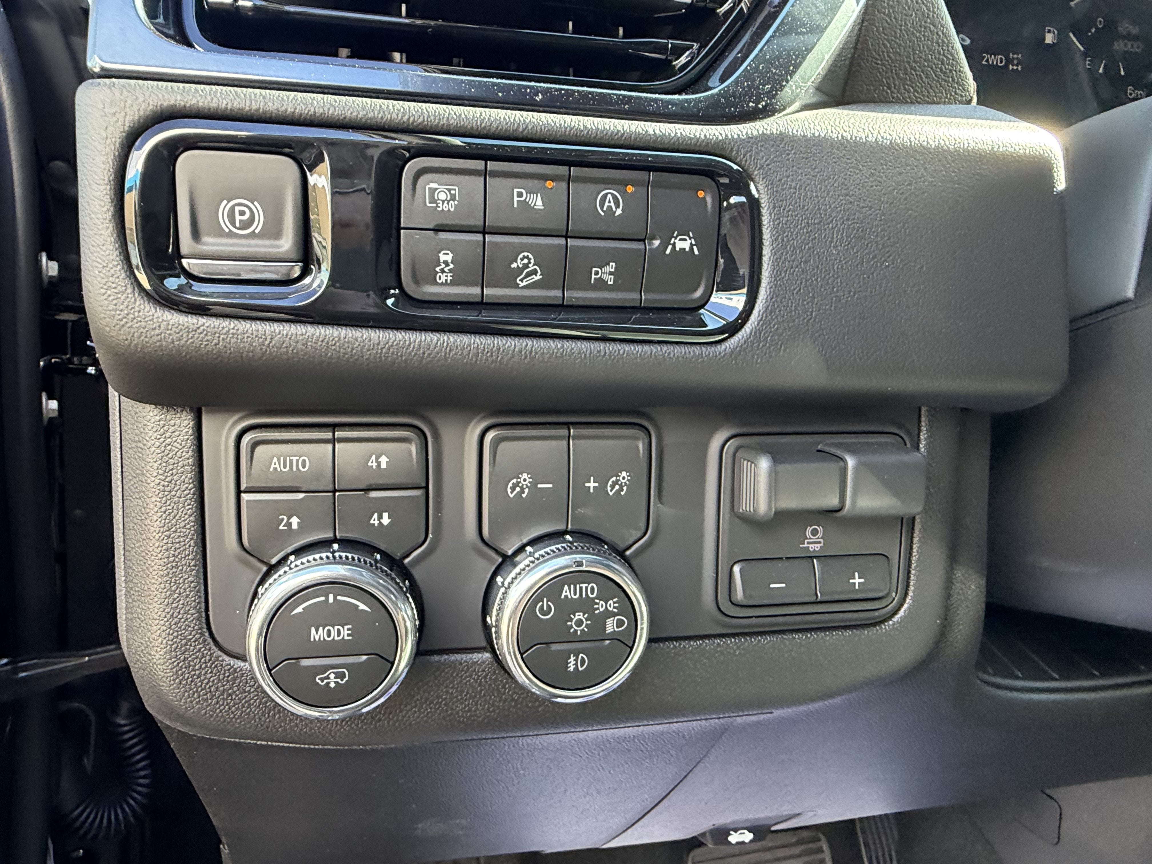 2027 GMC Yukon AT4