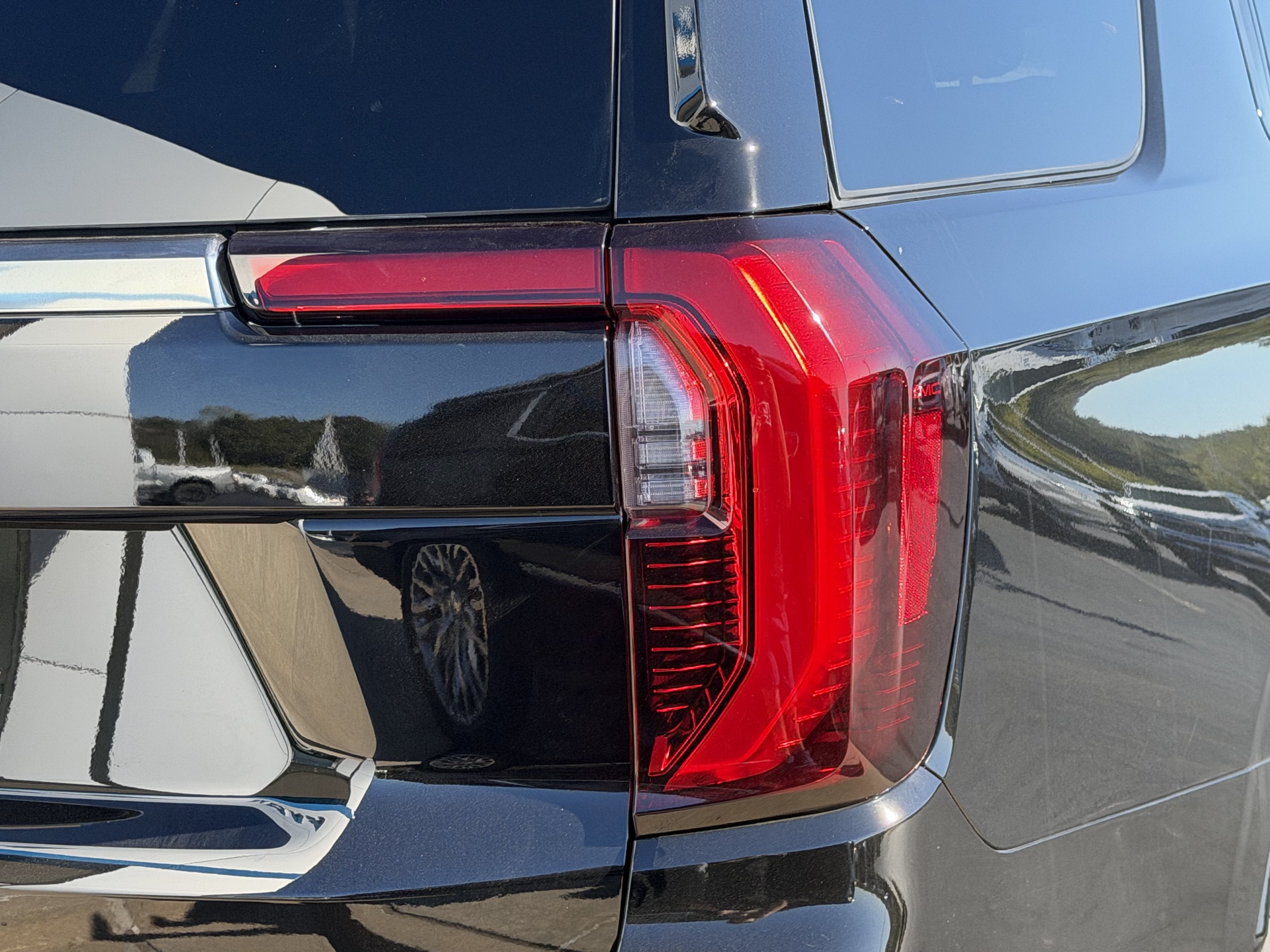 2027 GMC Yukon AT4