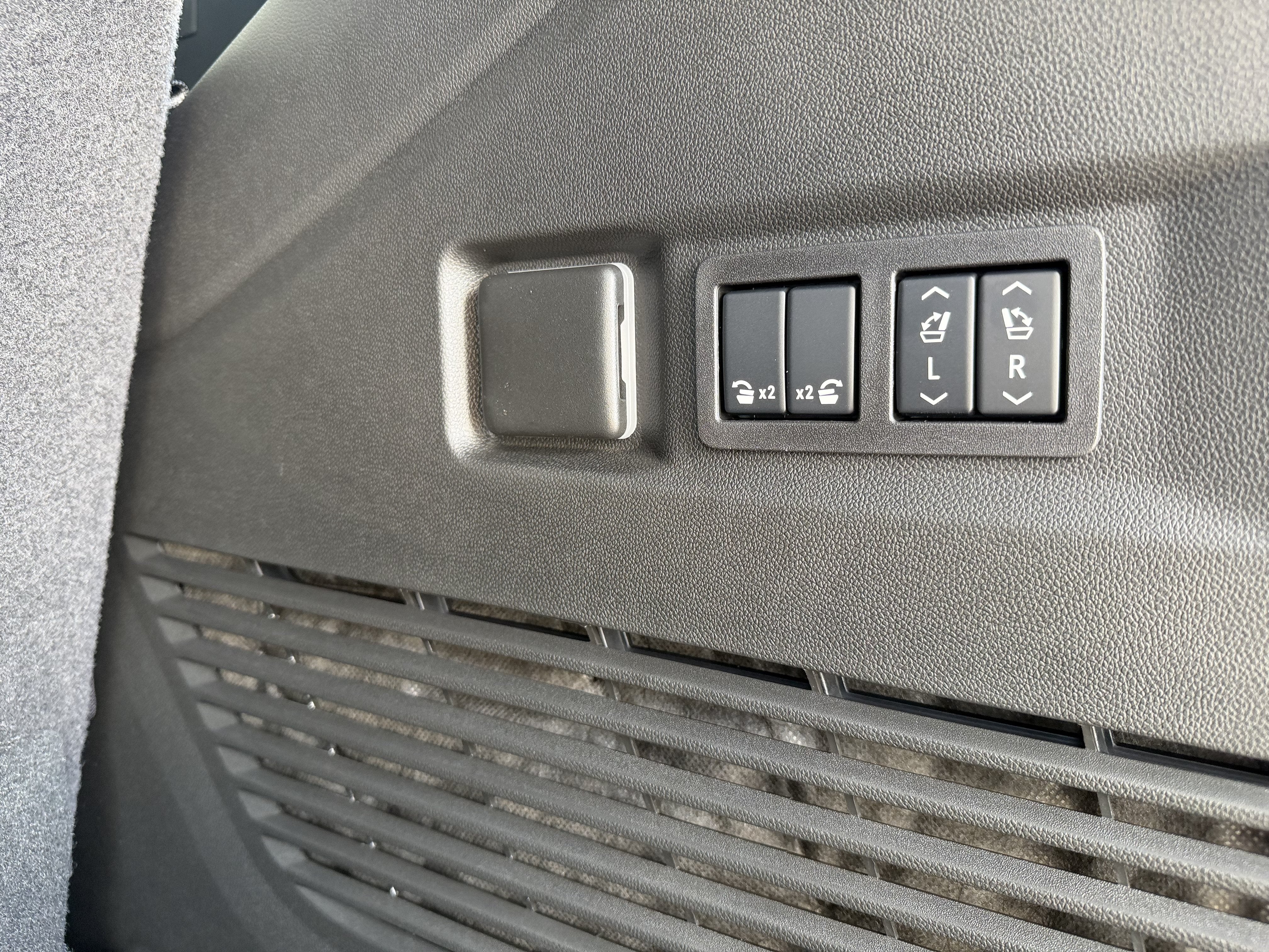 2027 GMC Yukon AT4
