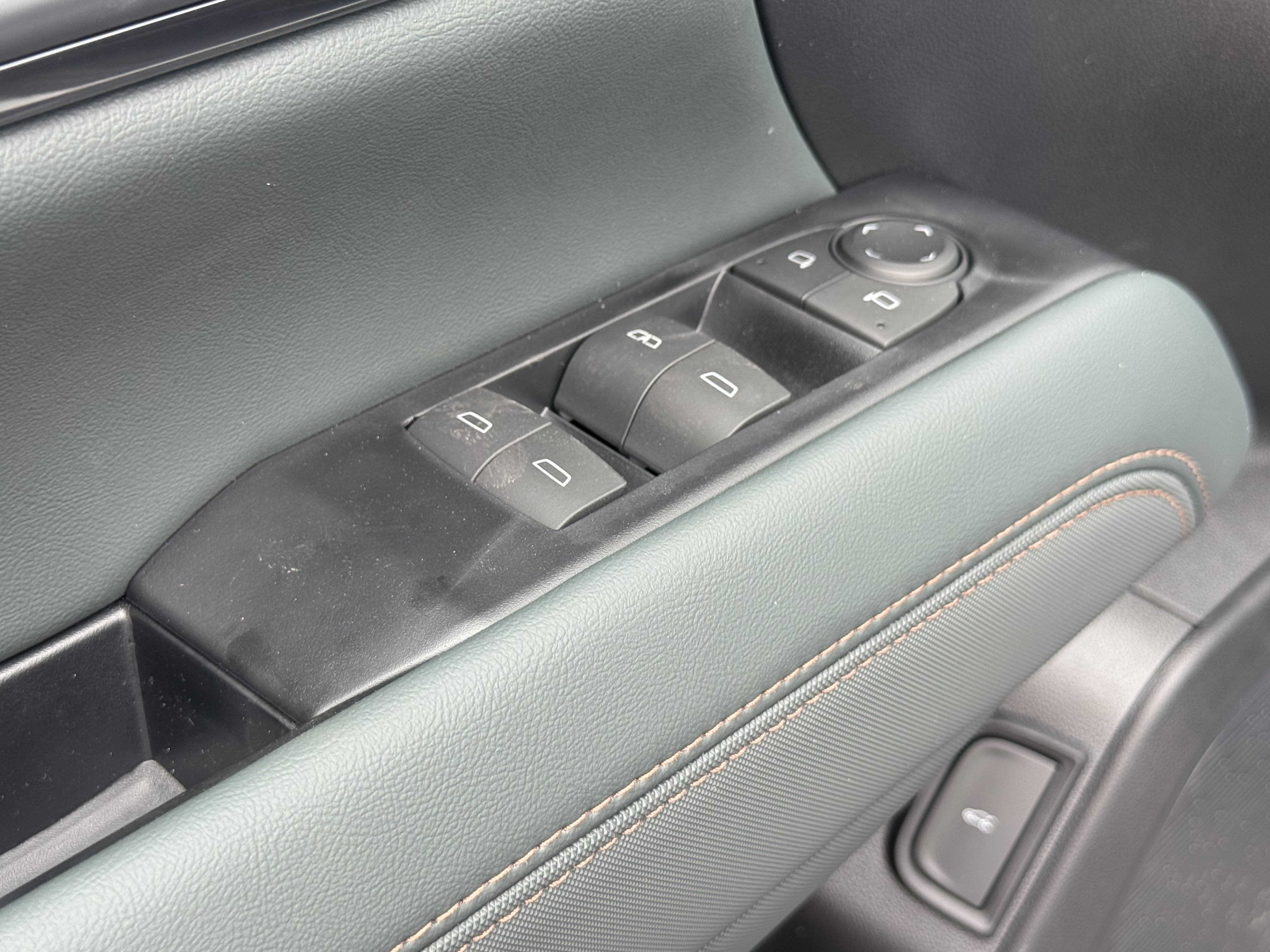2027 GMC Terrain AWD AT4
