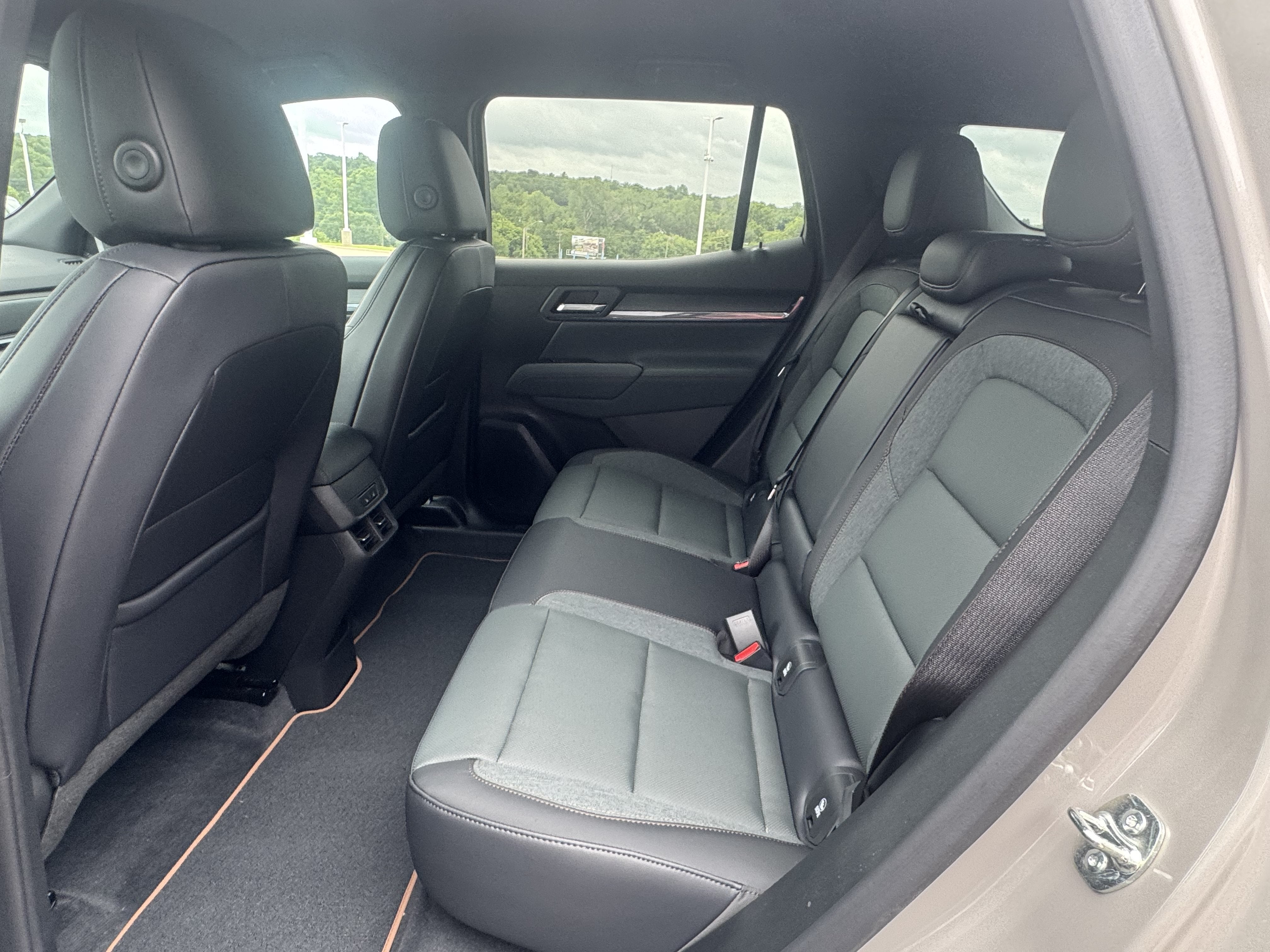 2027 GMC Terrain AWD AT4