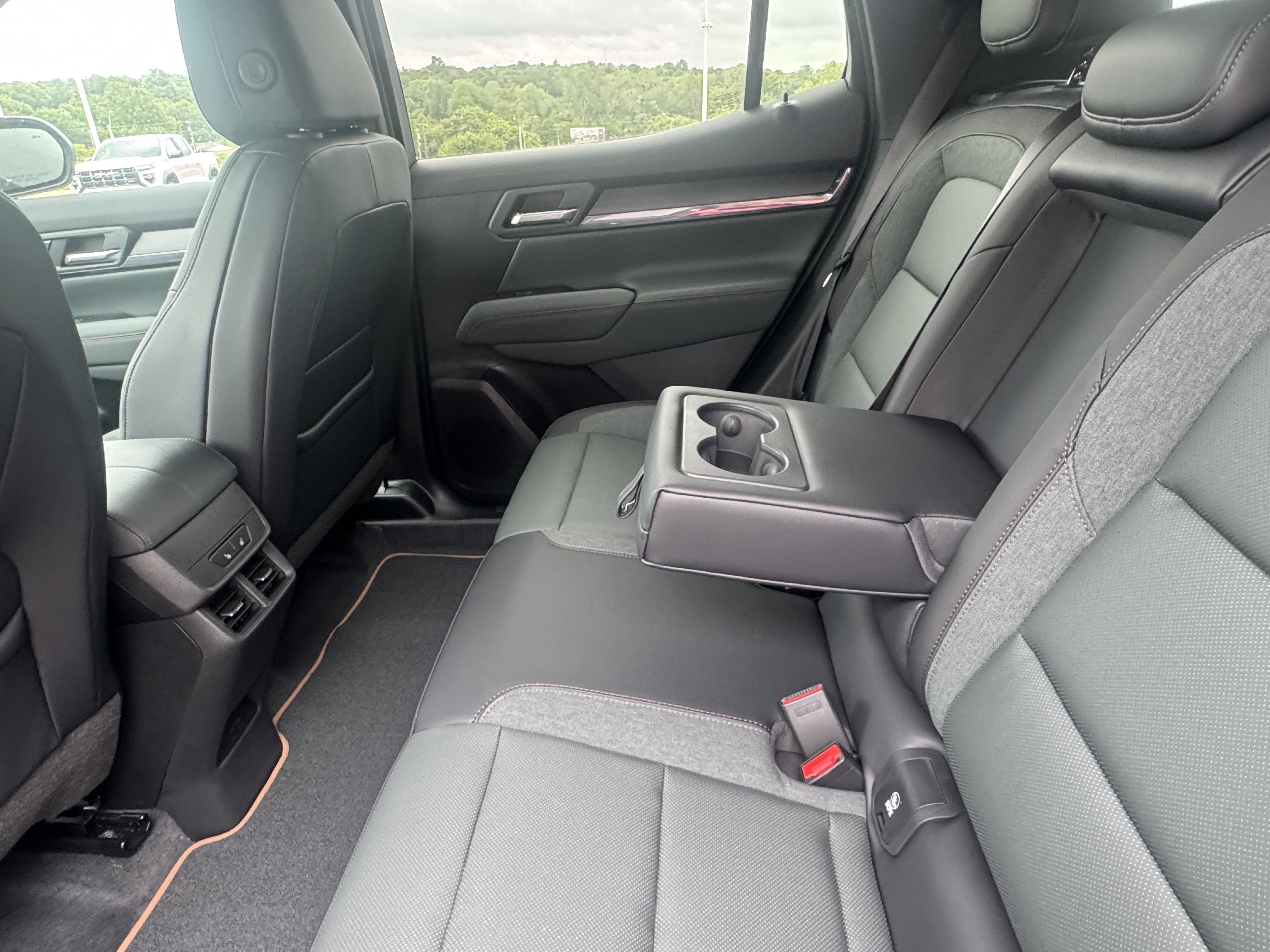 2027 GMC Terrain AWD AT4