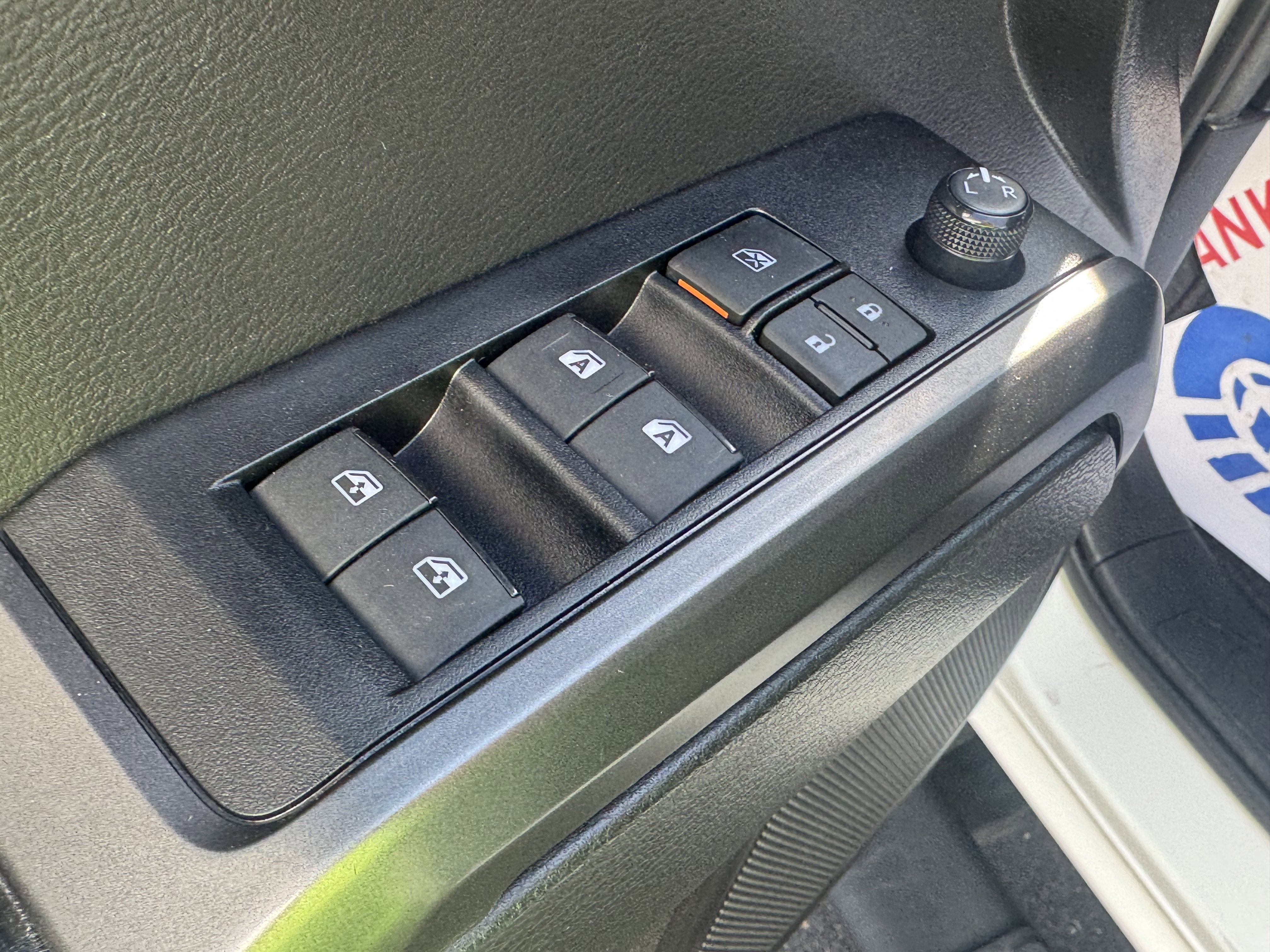 2022 Toyota Tacoma 4WD SR