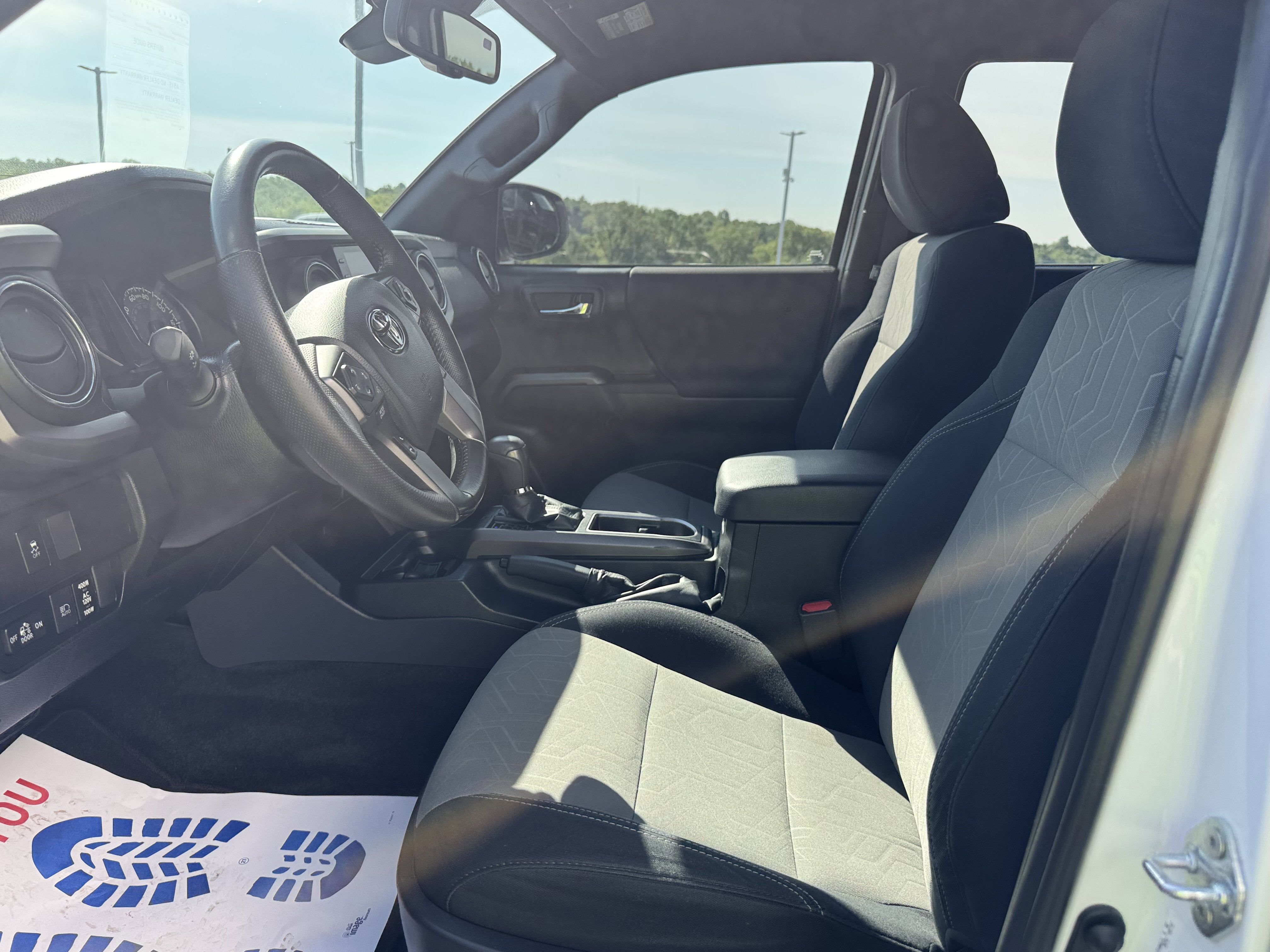 2022 Toyota Tacoma 4WD SR