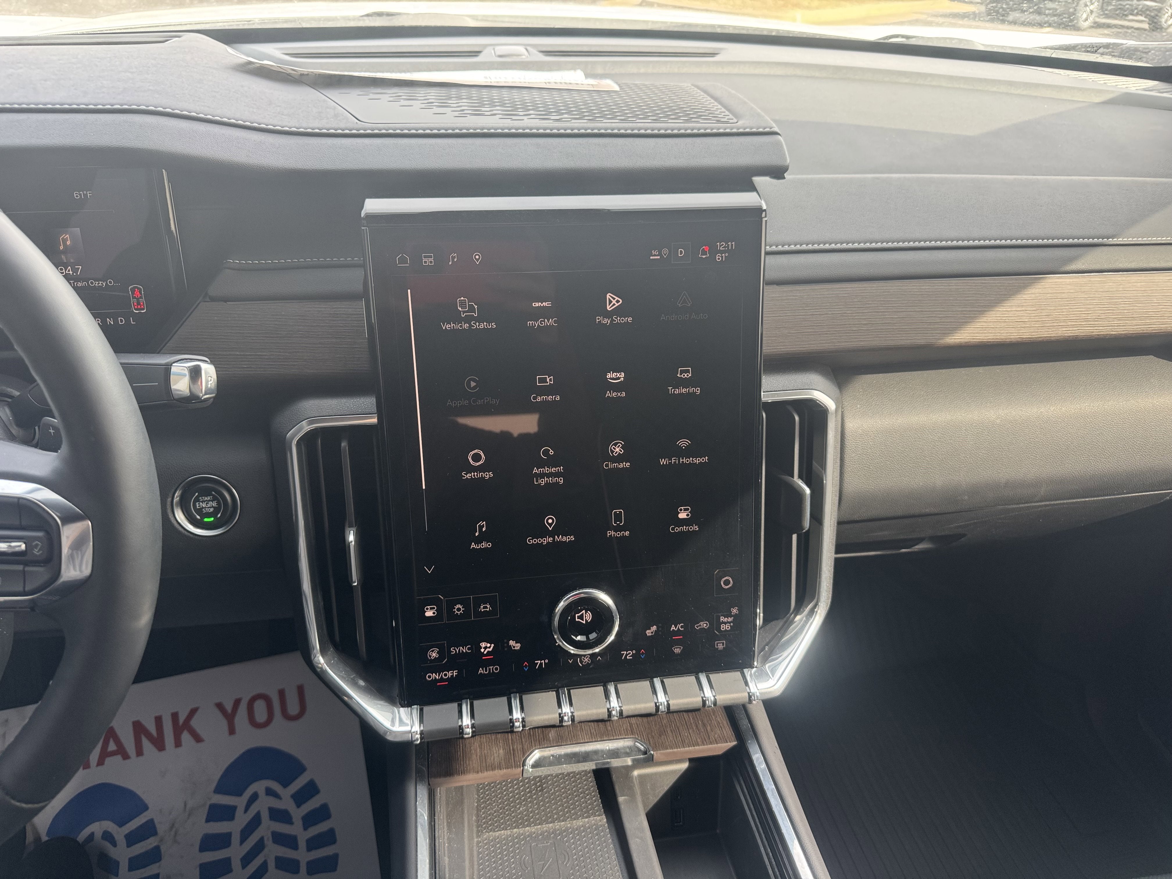 2025 GMC Acadia Denali