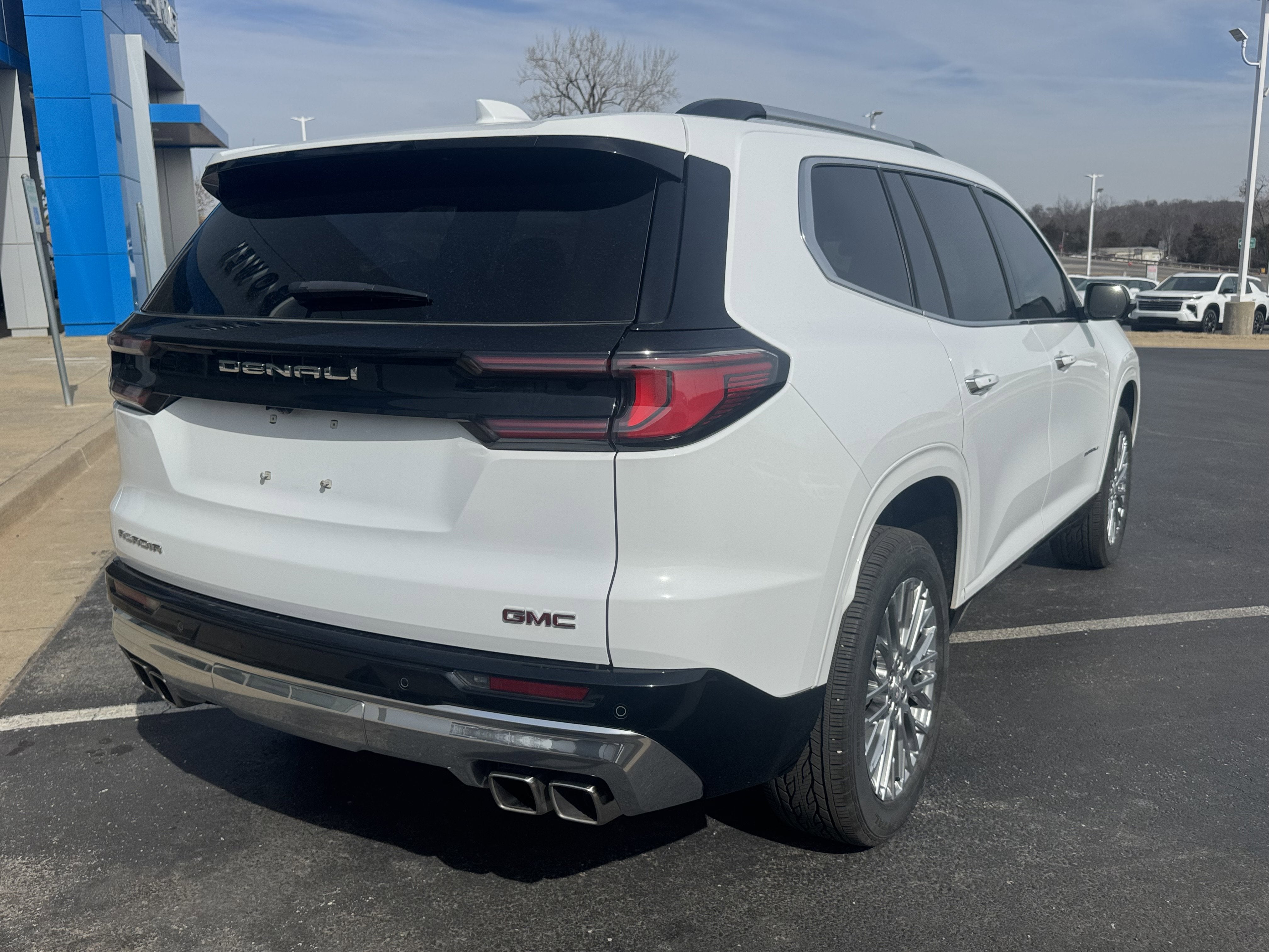 2025 GMC Acadia Denali