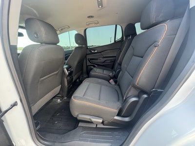 2022 GMC Acadia AT4