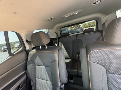2022 GMC Acadia AT4