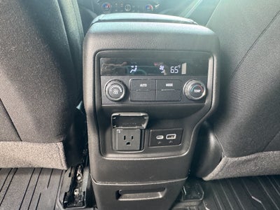 2022 GMC Acadia AT4
