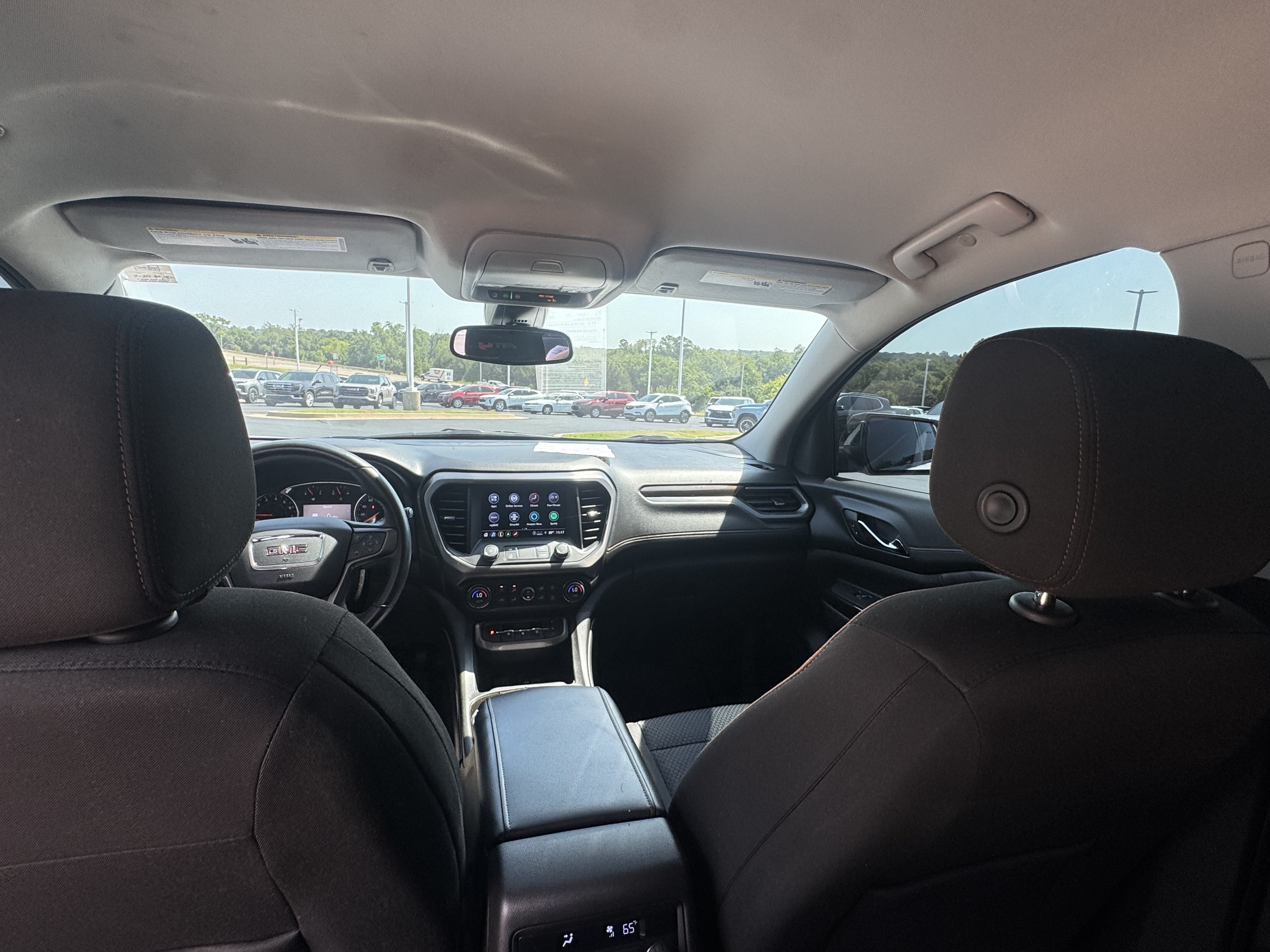 2022 GMC Acadia AT4