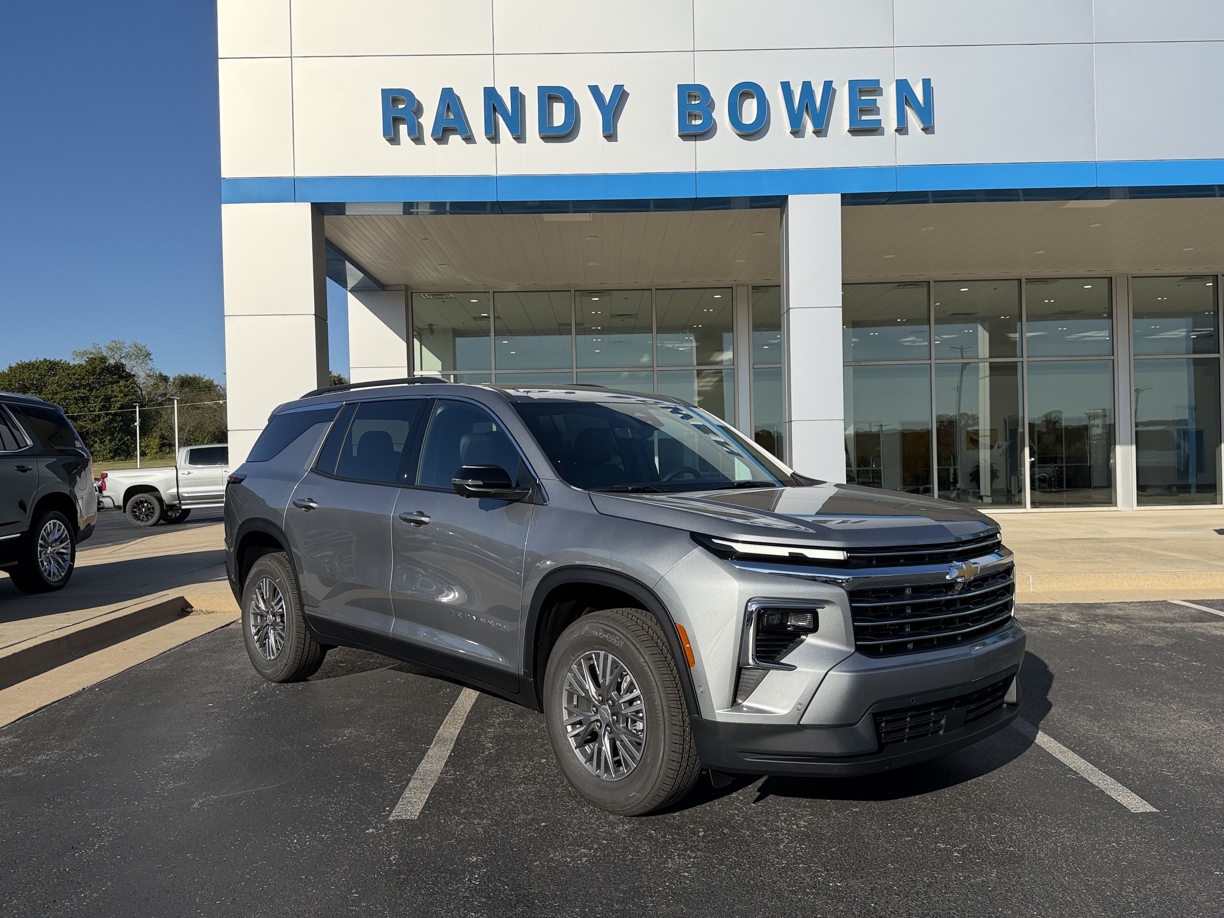 2027 Chevrolet Traverse LT
