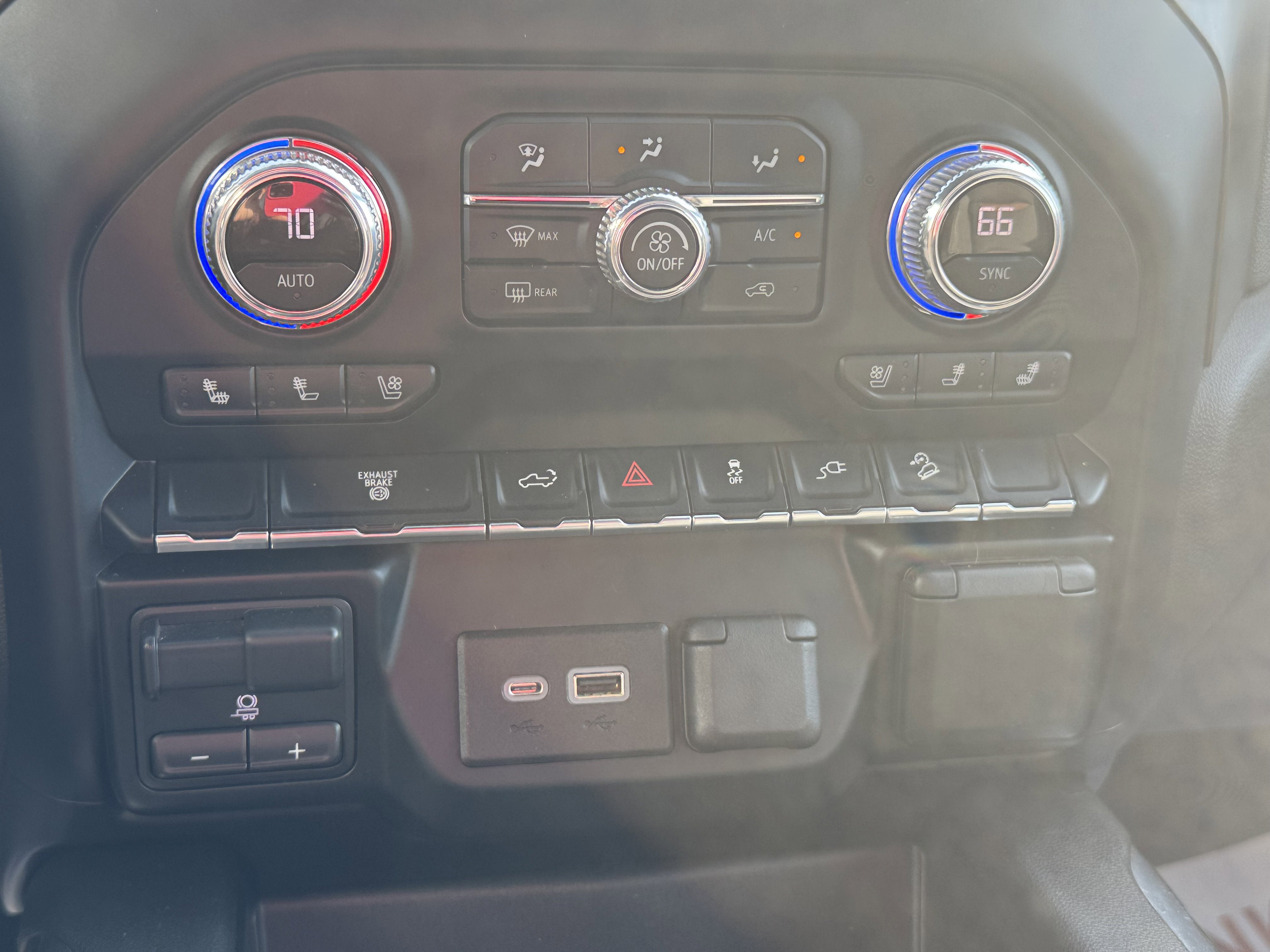 2022 GMC Sierra 2500 HD AT4