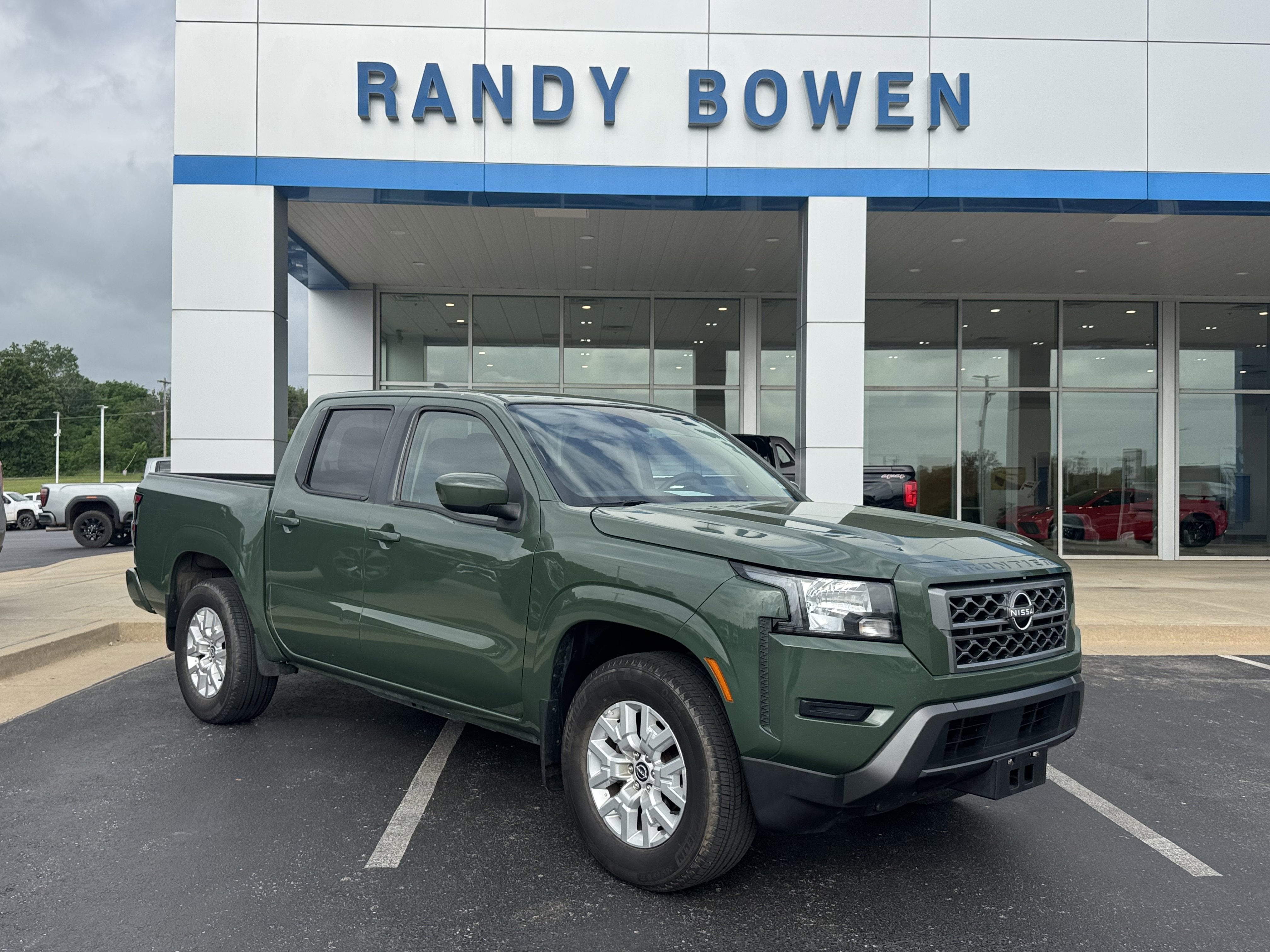 2022 Nissan Frontier SV Crew Cab 4X2 SWB's photo
