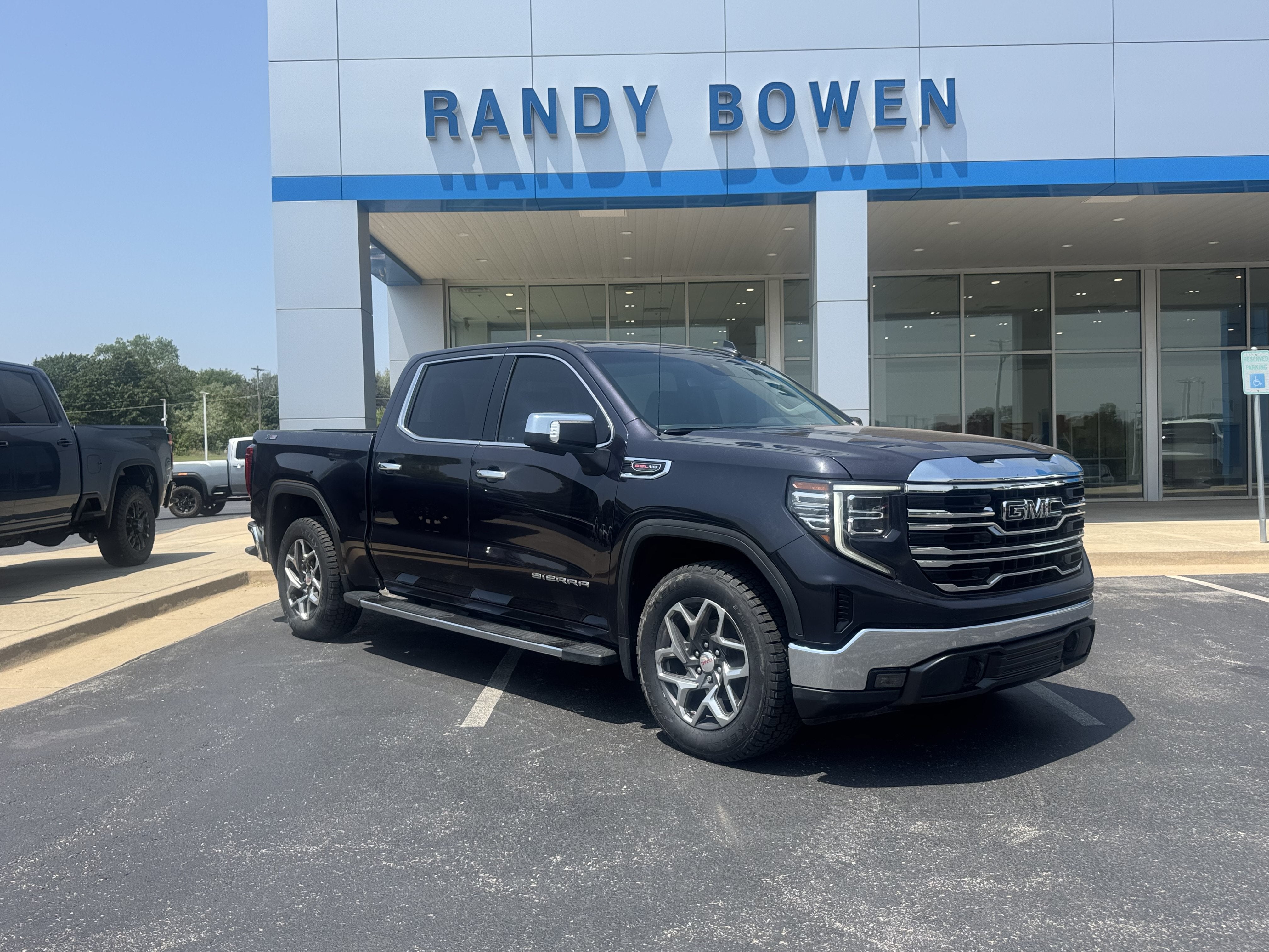 2023 GMC Sierra 1500 SLT