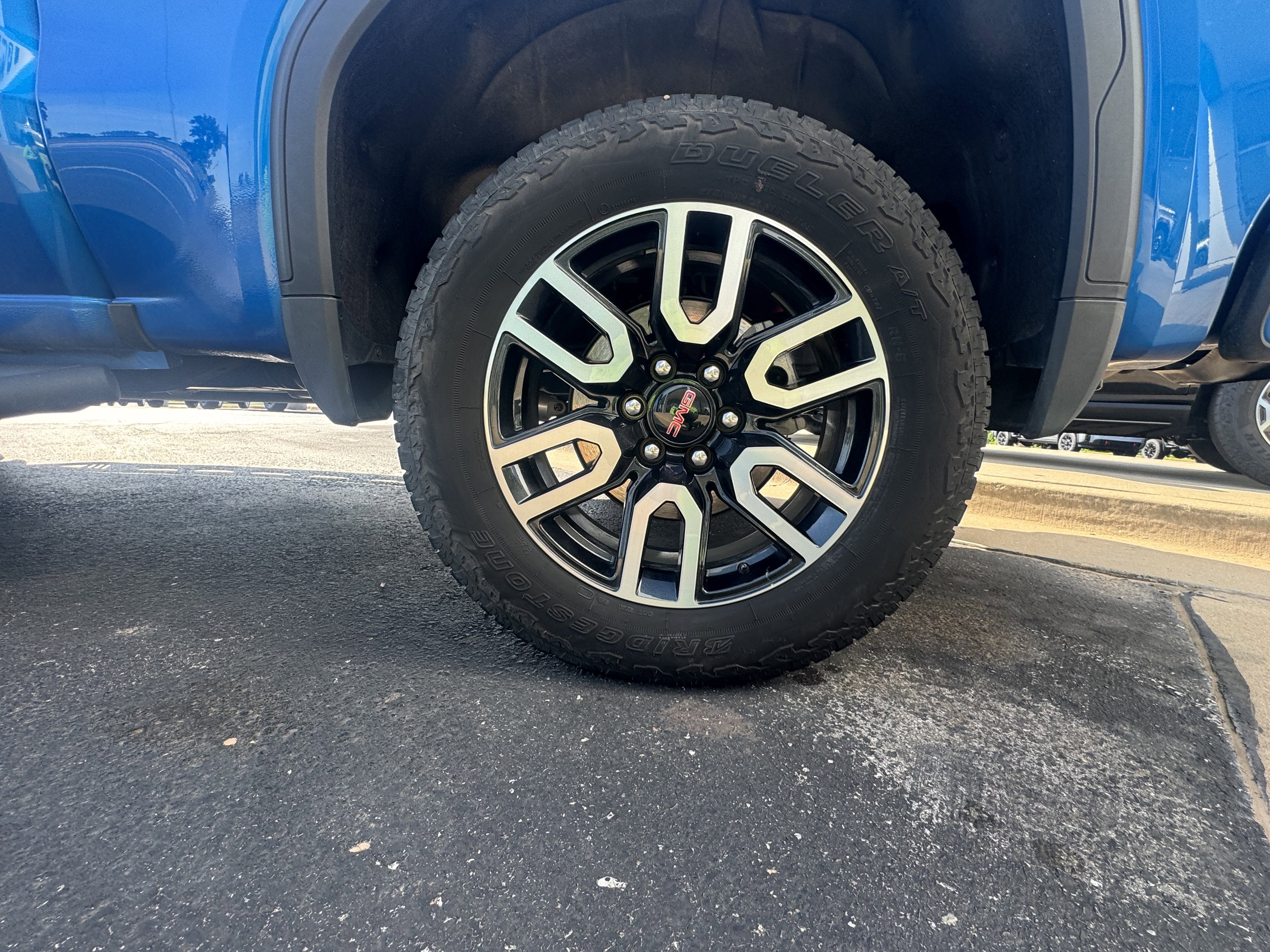 2024 GMC Sierra 1500 AT4